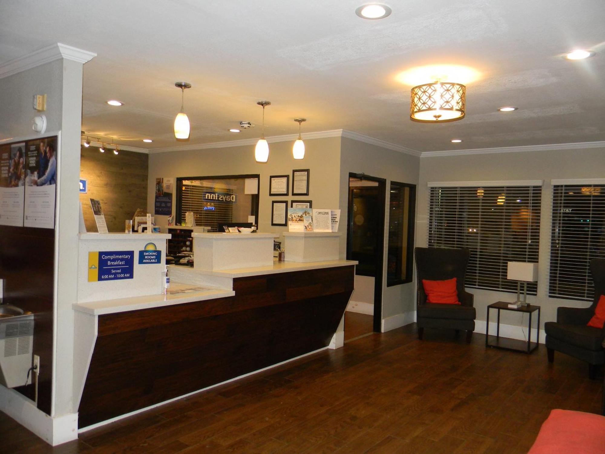Days Inn By Wyndham ביינברידג' מראה חיצוני תמונה